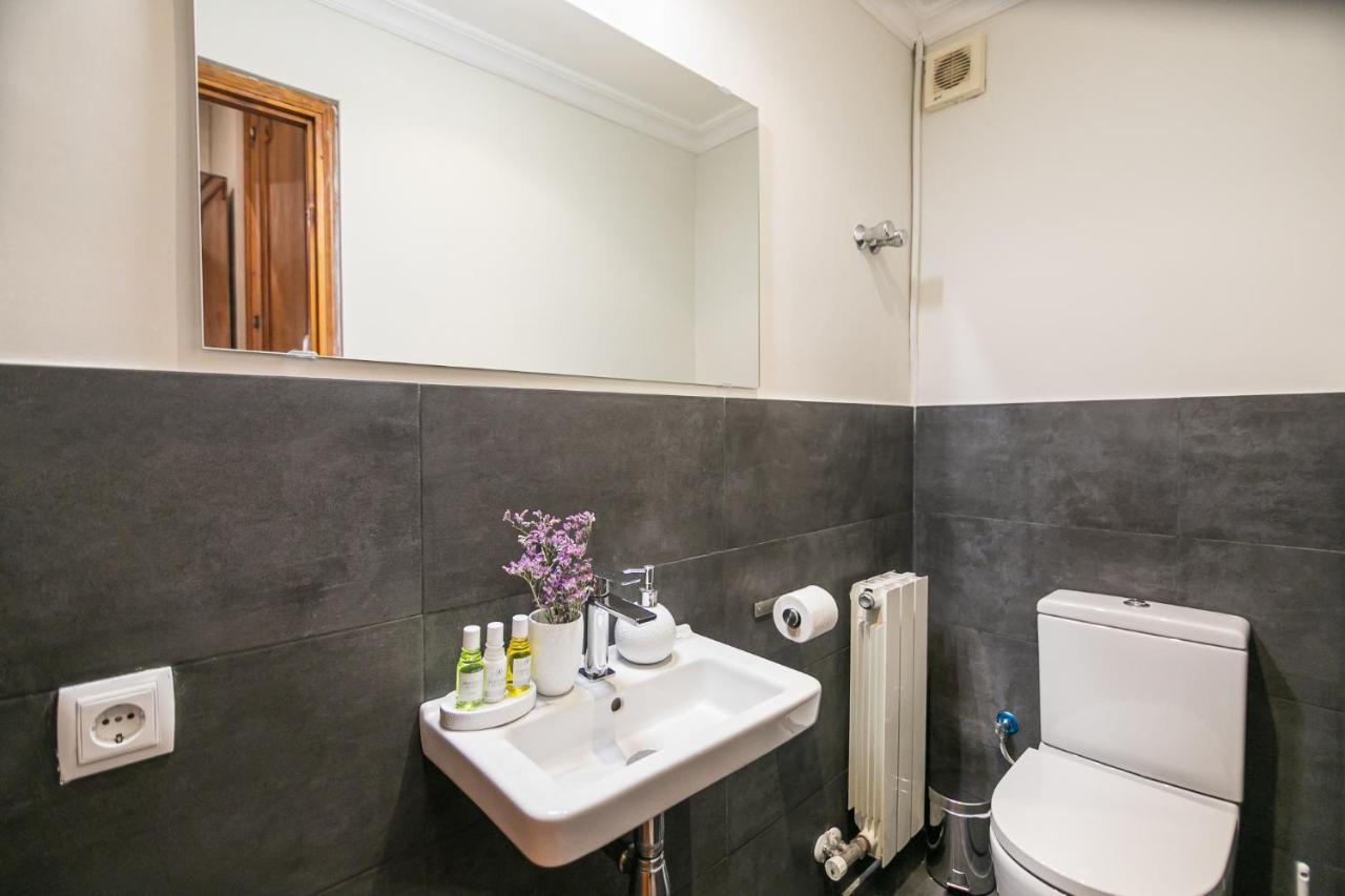 Avinyo 2 Gotic - Spacious Loft In Gothic Quarter! Барселона Екстериор снимка